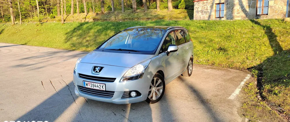 peugeot Peugeot 5008 cena 17900 przebieg: 253600, rok produkcji 2011 z Urzędów